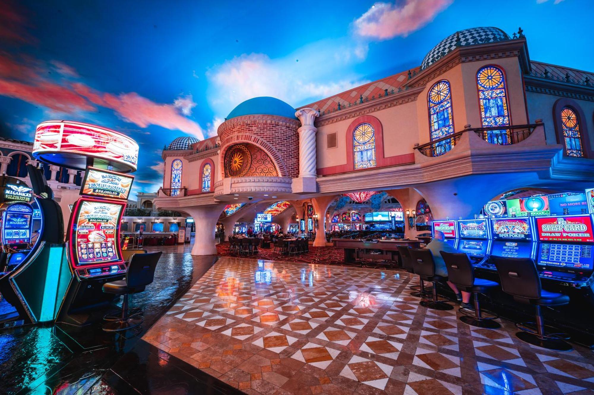 Sunset Station Hotel & Casino Las Vegas Exterior photo